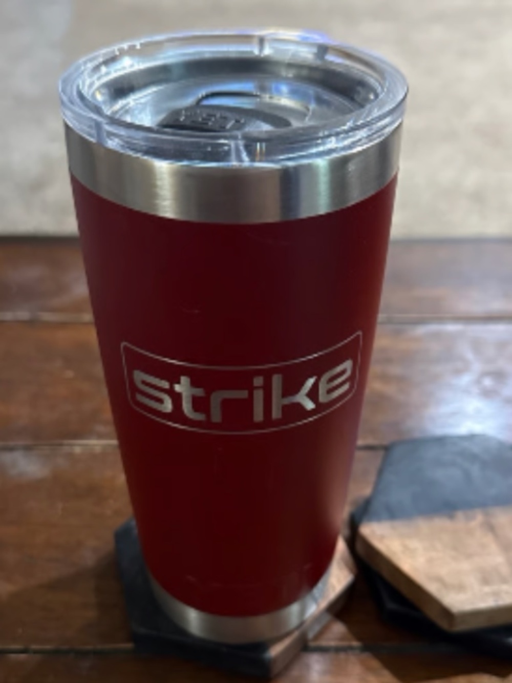 YETI Rambler 20 oz Tumbler Red Burgundy Strike Logo MagSlider Lid